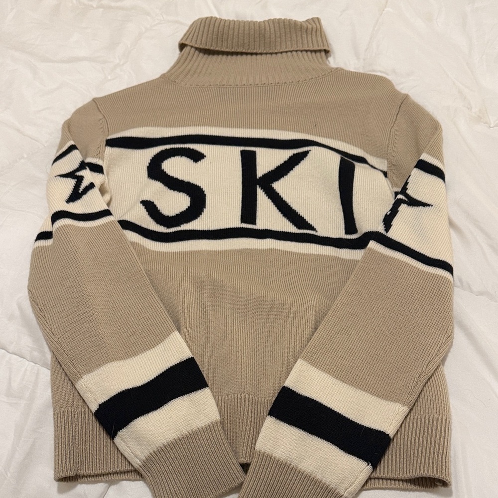 Perfecr Moment Tan and Black Turtleneck Sweater